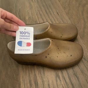 Plasticana Gardana Clogs size 36 NWT